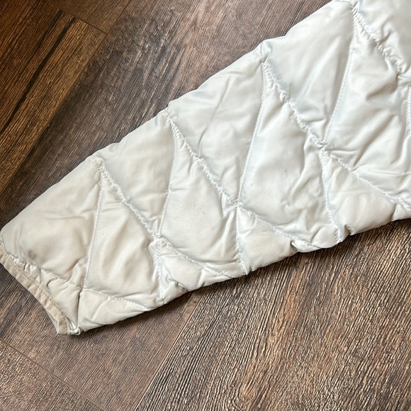 Girls Northface Jacket - Picture 3 of 4